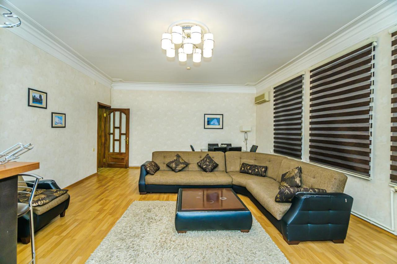 Modern Apartment Baku Exterior photo