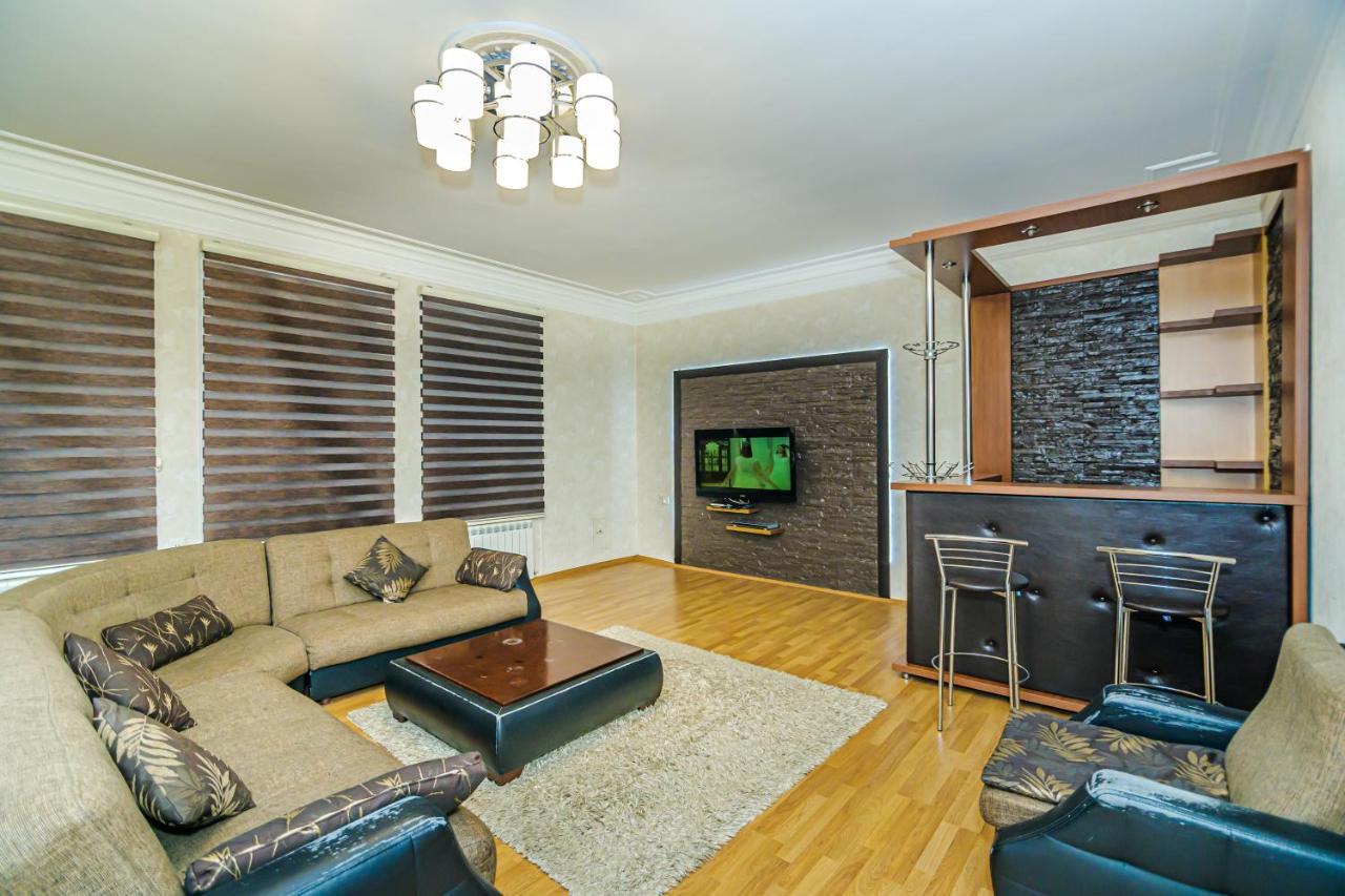 Modern Apartment Baku Exterior photo