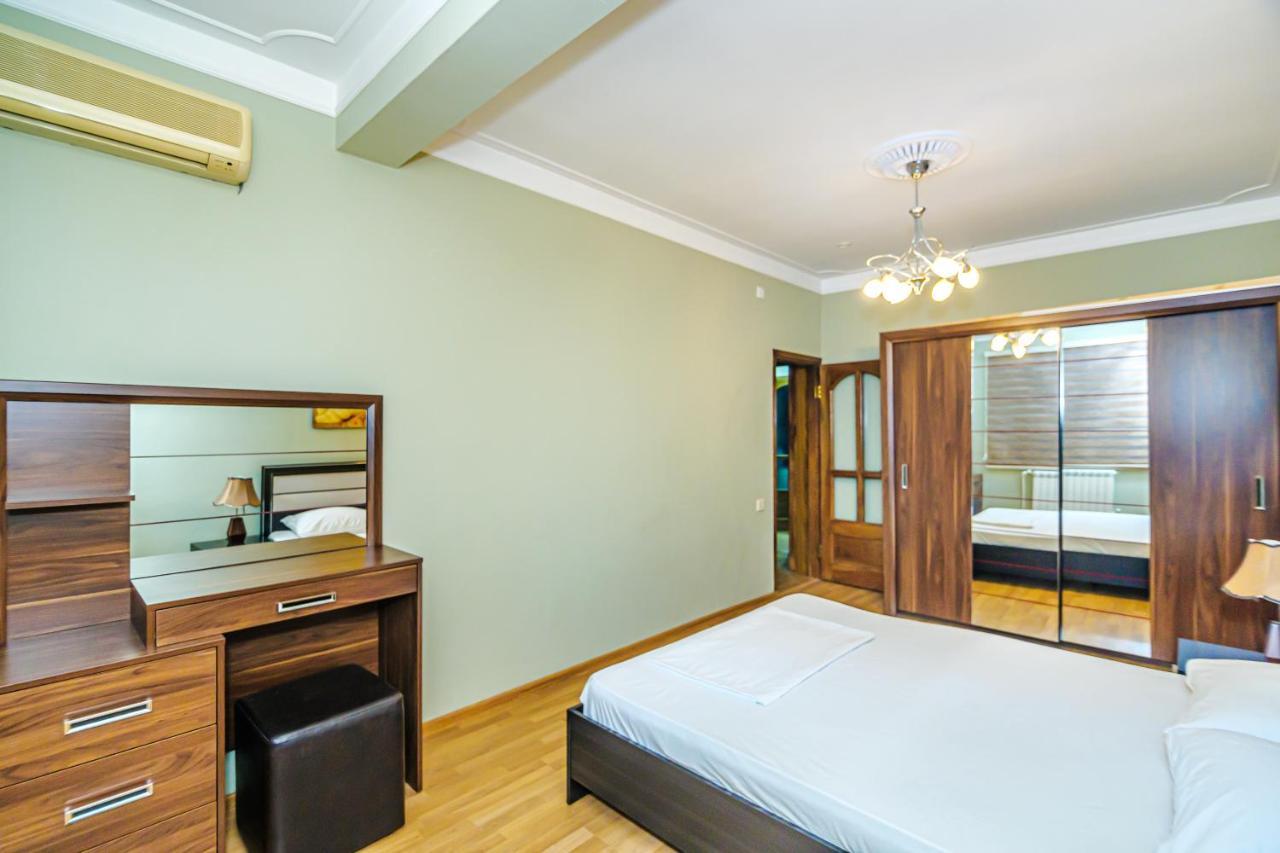 Modern Apartment Baku Exterior photo