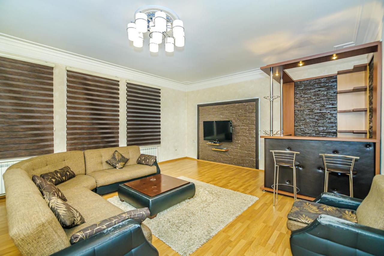 Modern Apartment Baku Exterior photo